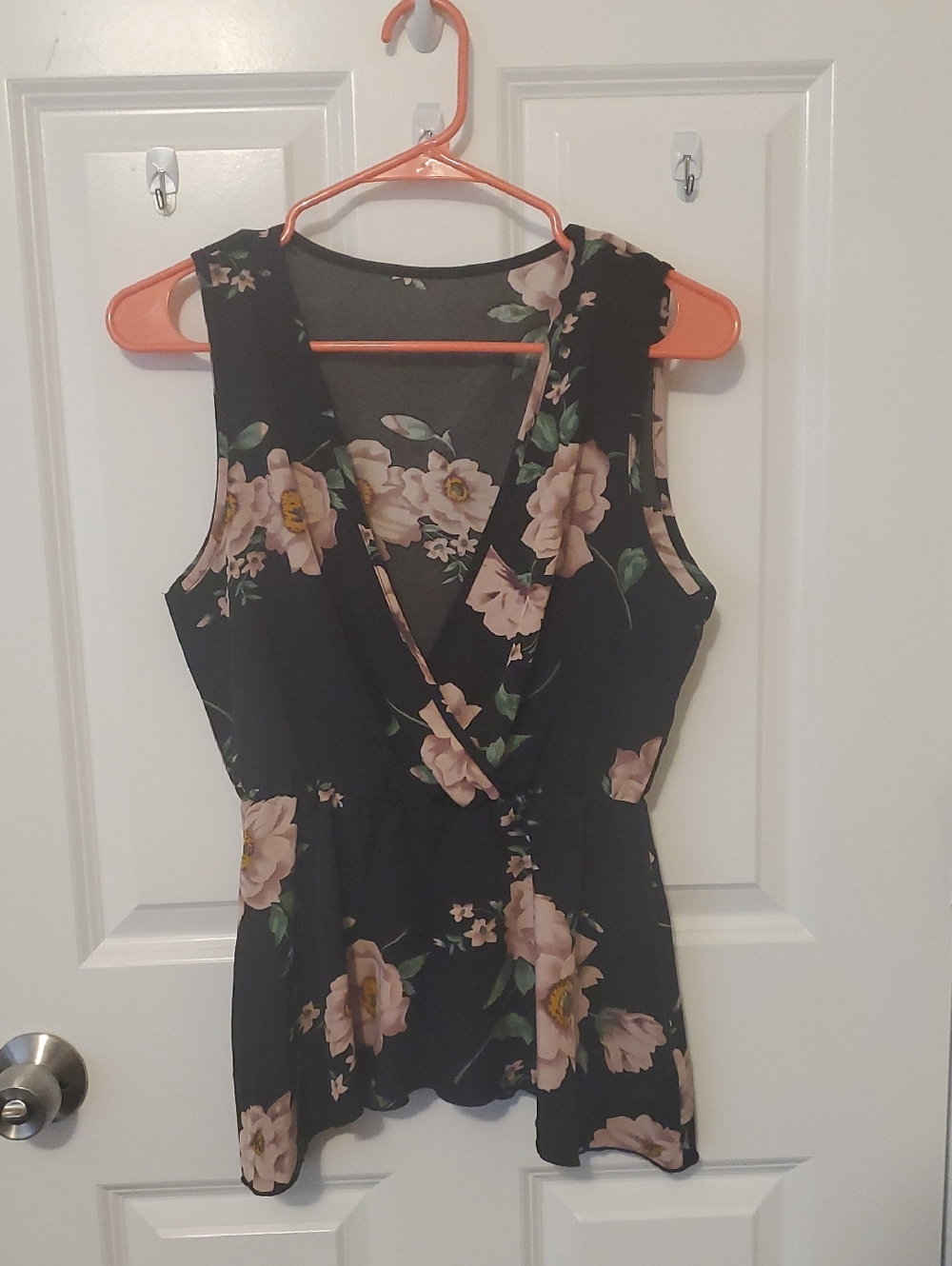 Sleeveless Floral Wrap Camisole - Black with Blush Pink Flowers